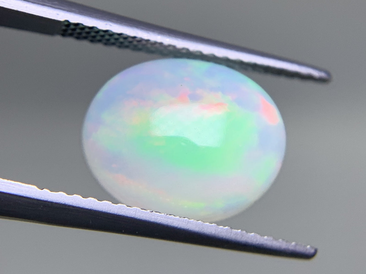オパール 2.453ct  宝石ソーティング付き  12.0㎜×10.0㎜×4.8㎜  ルース（ 裸石 ） 4300Y