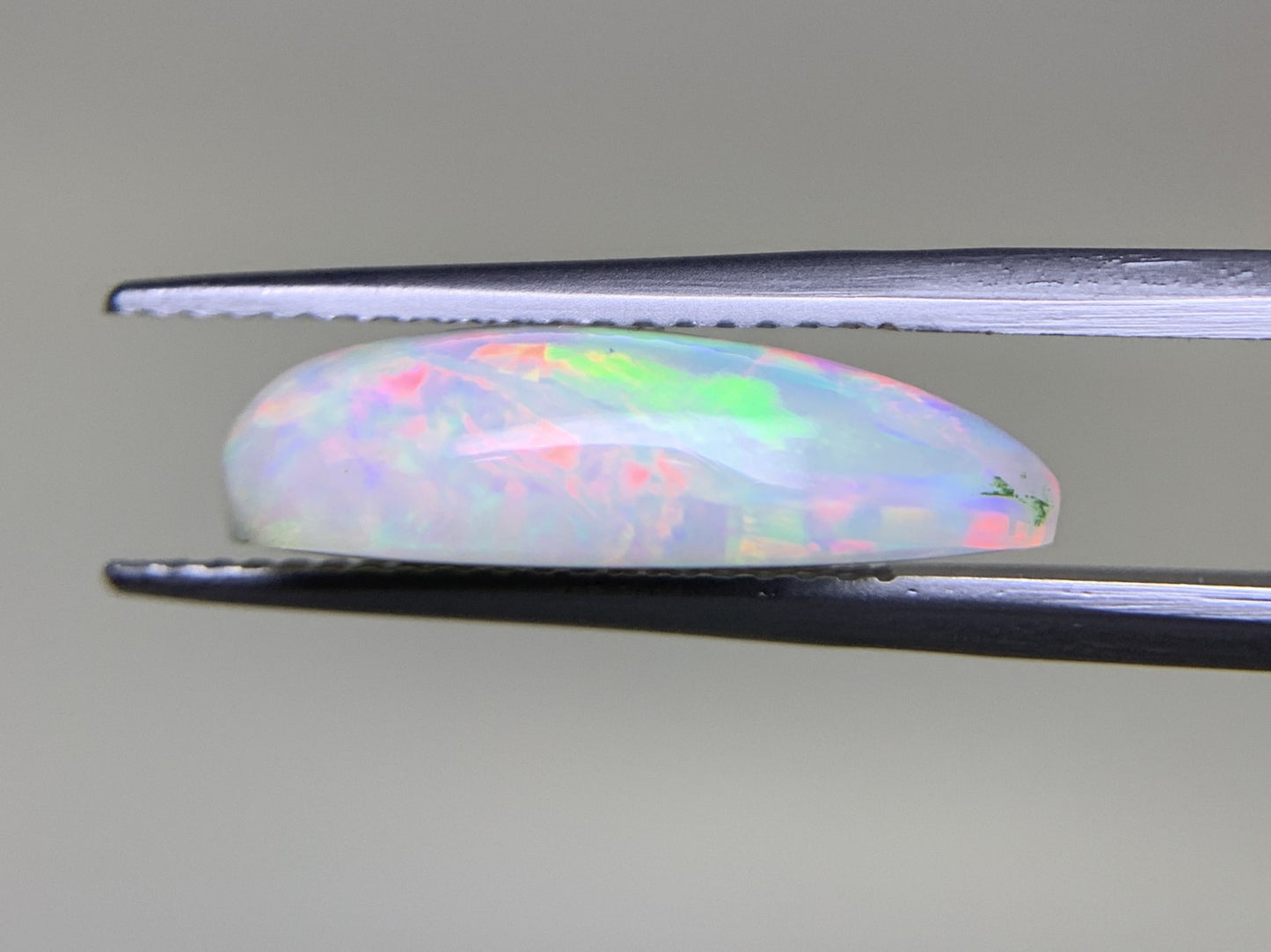 オパール 3.544ct 宝石ソーティング付き 17.8㎜×8.1㎜×5.1㎜ ルース（ 裸石 ） 4303Y