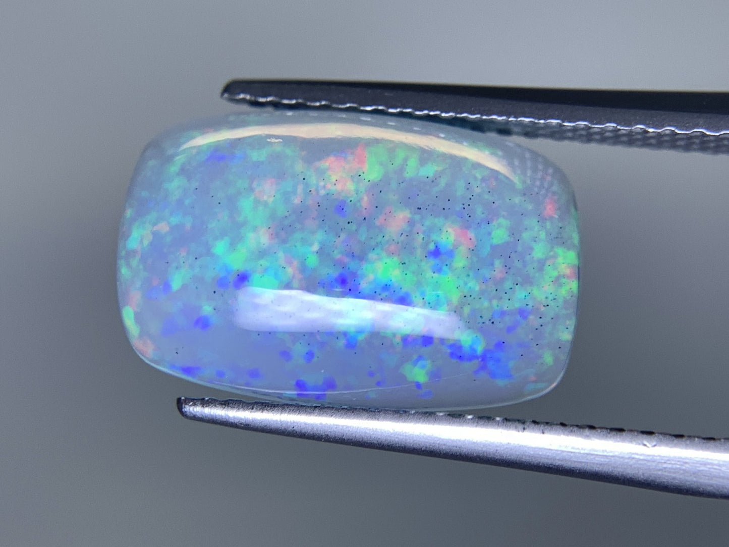 オパール 2.789ct  宝石ソーティング付き  14.3㎜×9.2㎜×4.0㎜  天然 ルース（ 裸石 ） 4315Y