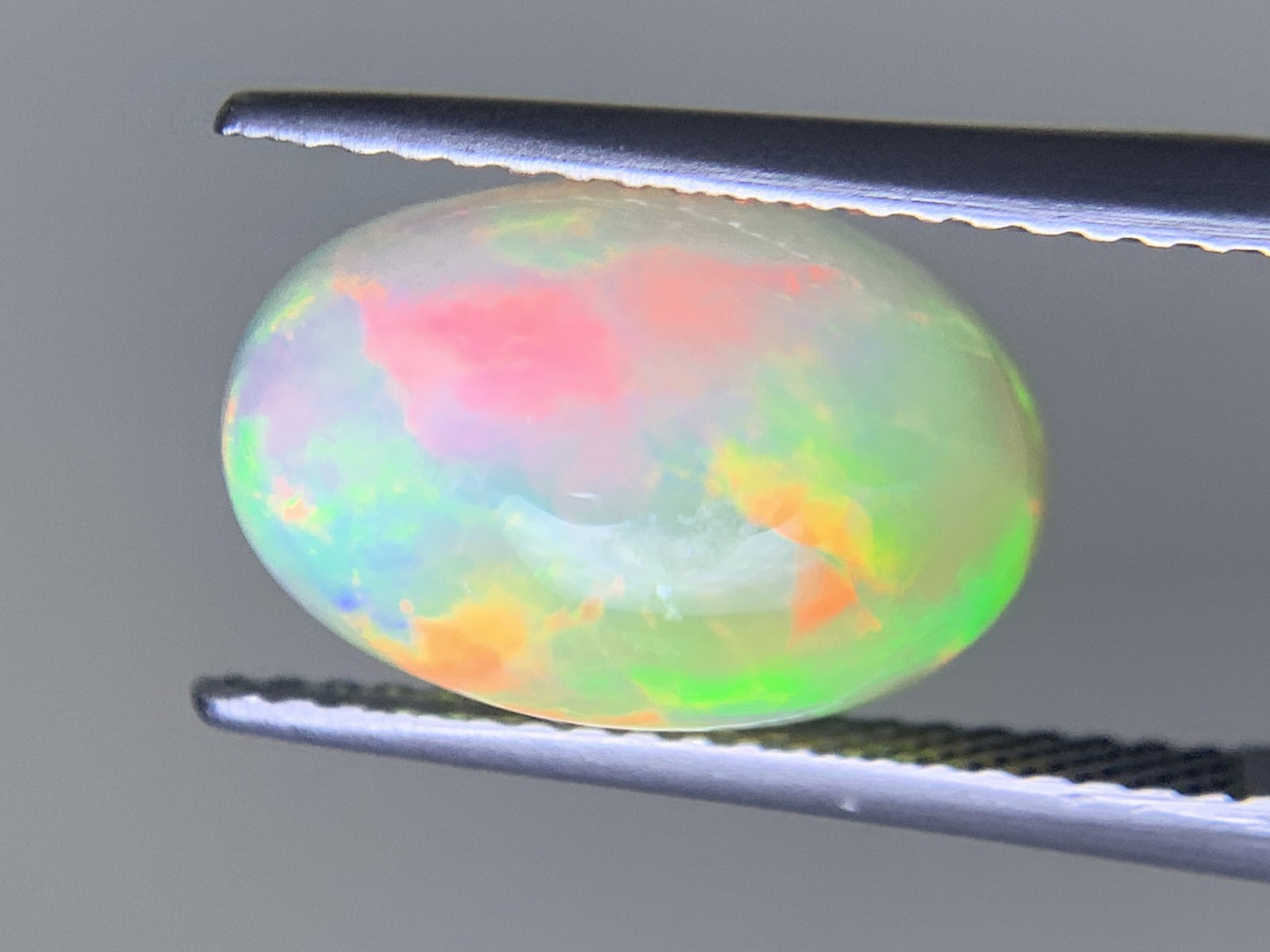 オパール 3.073ct  宝石ソーティング付き  13.0㎜×8.6㎜×5.4㎜  ルース（ 裸石 ） 4320Y