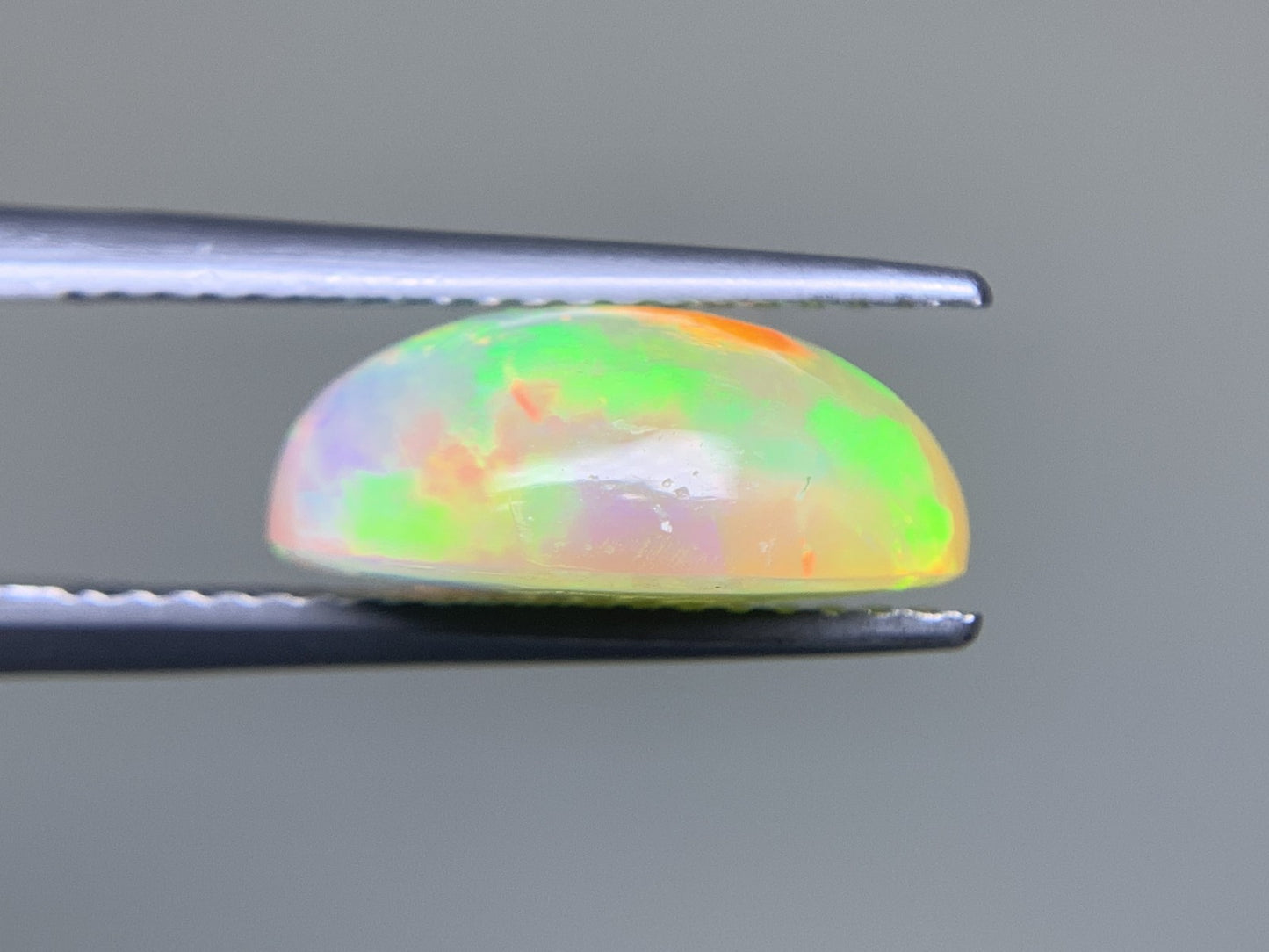 オパール 3.073ct  宝石ソーティング付き  13.0㎜×8.6㎜×5.4㎜  ルース（ 裸石 ） 4320Y