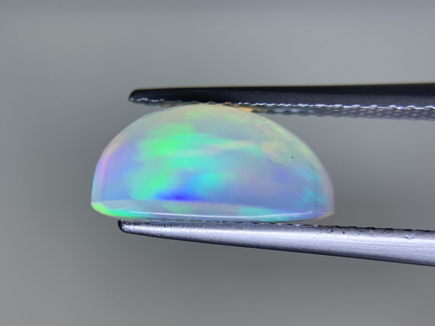 オパール 3.046ct  宝石ソーティング付き  12.3㎜×9.1㎜×6.0㎜  ルース（ 裸石 ） 4322Y