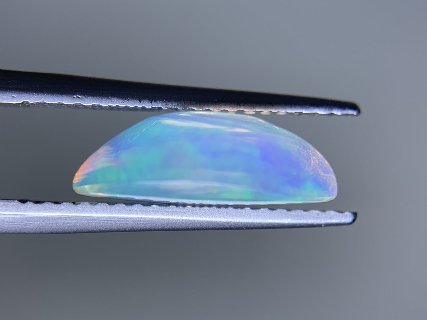 オパール 2.862ct  宝石ソーティング付き  13.3㎜×9.5㎜×4.7㎜  ルース（ 裸石 ） 4329Y