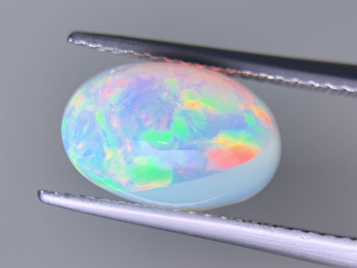 オパール 2.654ct  宝石ソーティング付き  11.9㎜×7.9㎜×5.5㎜  ルース（ 裸石 ） 4330Y