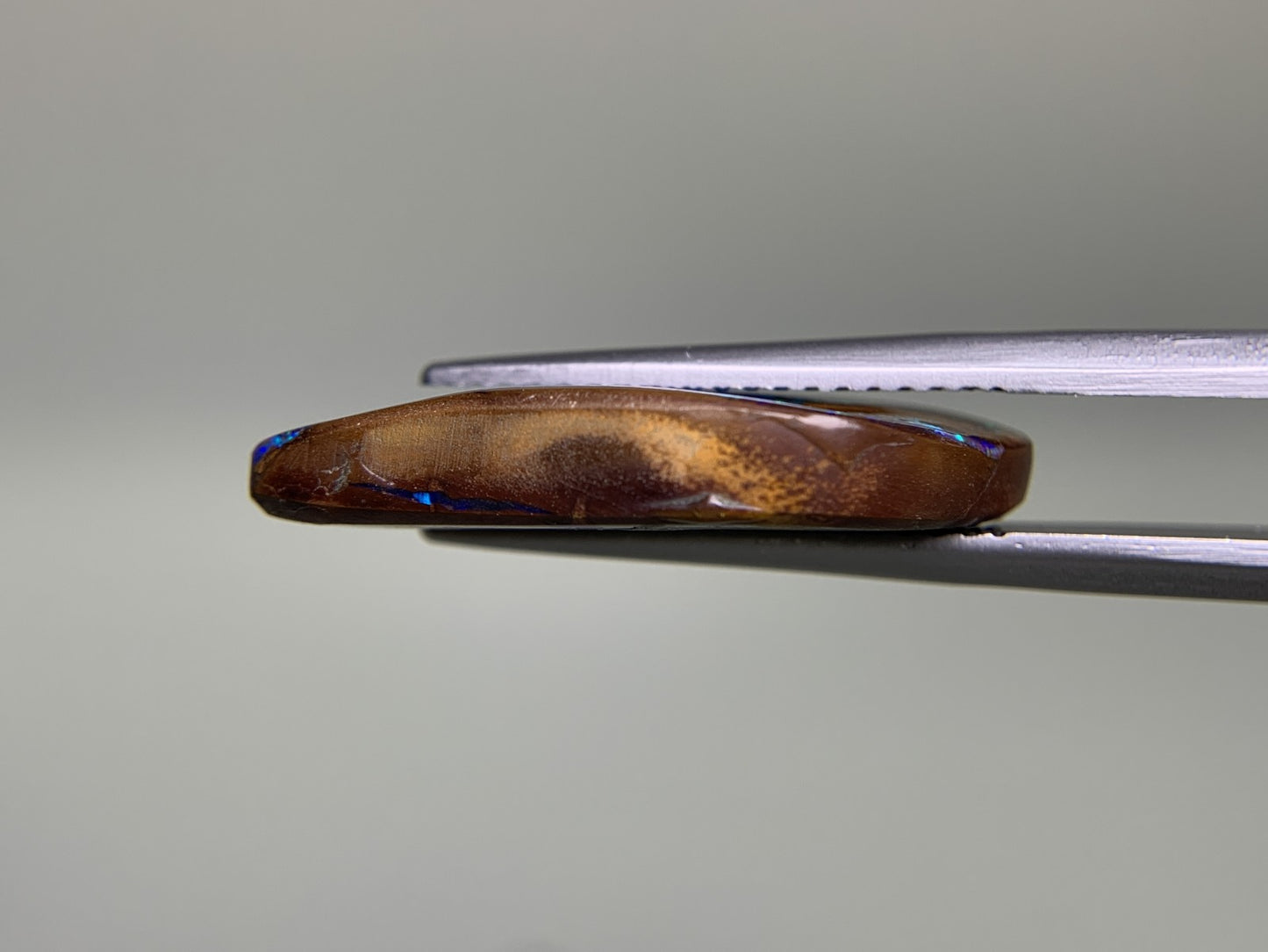 ボルダーオパール 7.423ct  宝石ソーティング付き  22.4㎜×9.8㎜×4.0㎜  ルース（ 裸石 ）天然 4369Y