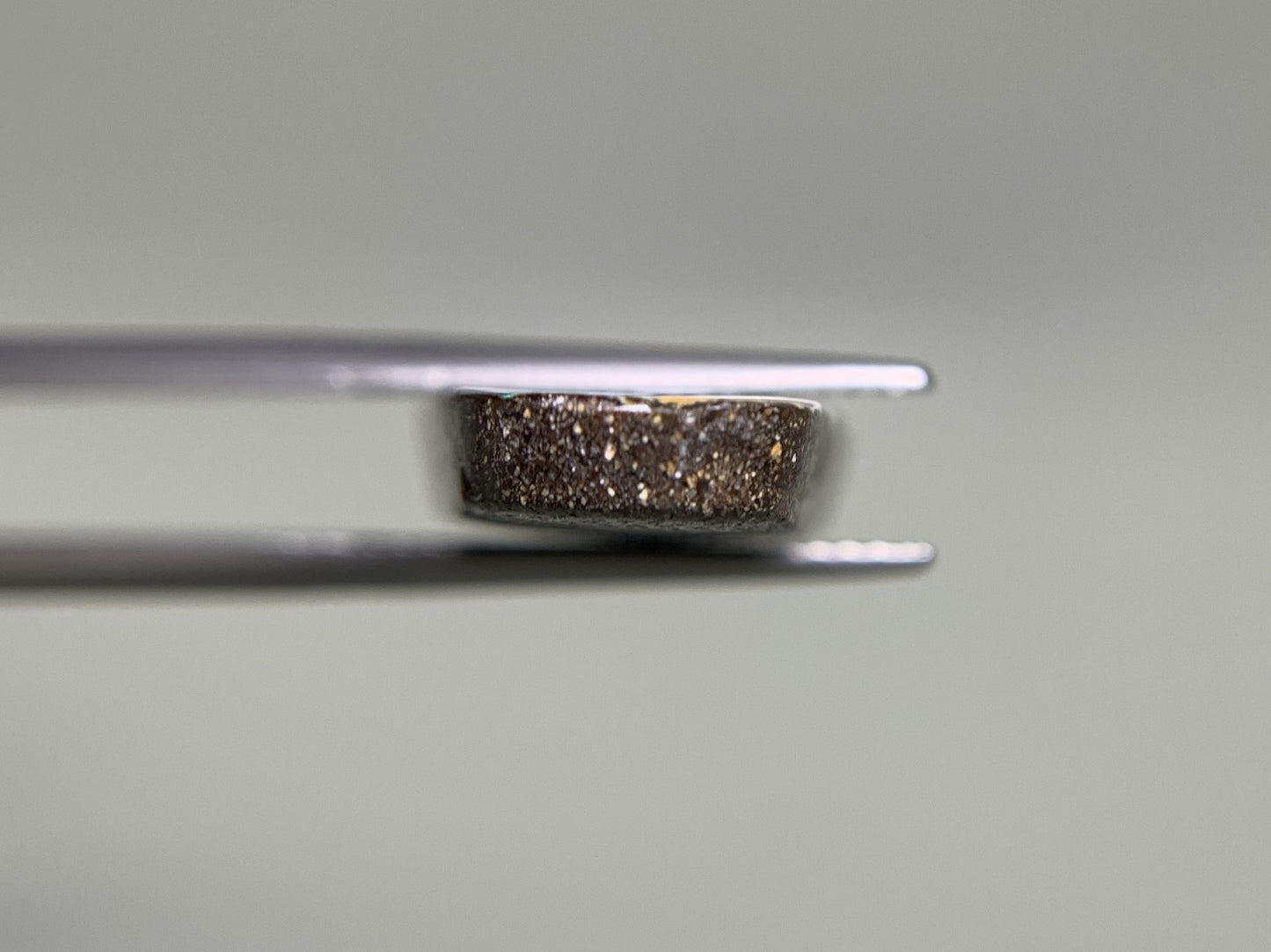 ボルダーオパール 16.408ct  宝石ソーティング付き  29.5㎜×14.9㎜×4.5㎜  ルース（ 裸石 ）天然 4373Y