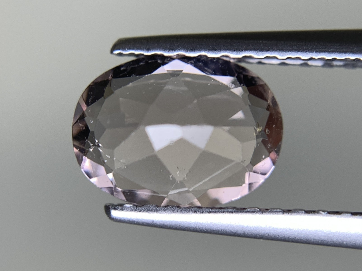 モルガナイト 1.031ct  宝石ソーティング付き  7.9㎜×6.0㎜×3.7㎜  天然 ルース（ 裸石 ） 4408Y