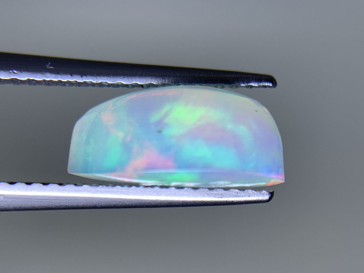 オパール 2.383ct  宝石ソーティング付き  12.0㎜×7.9㎜×5.6㎜  天然 ルース（ 裸石 ） 4445Y