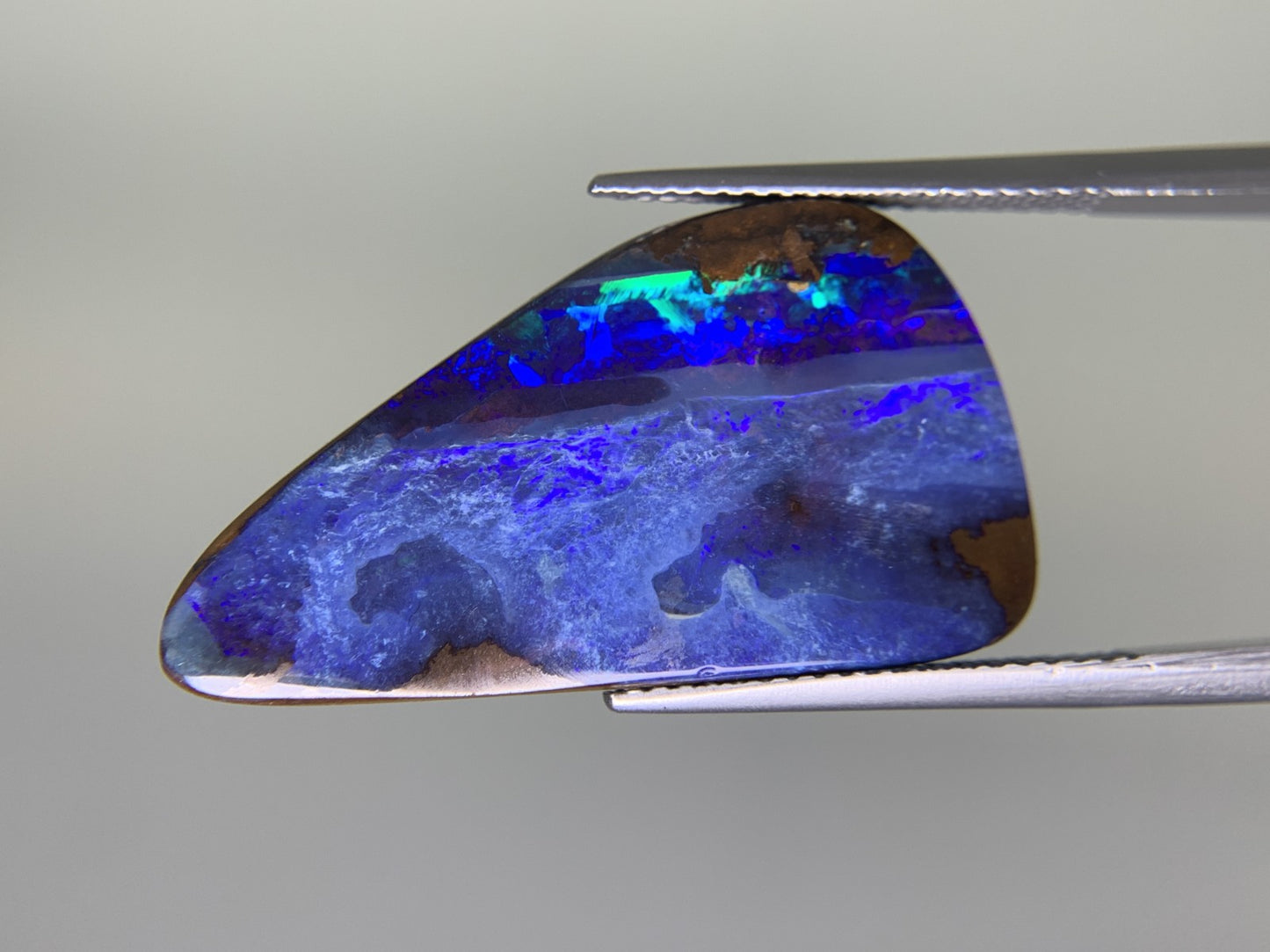 ボルダーオパール 14.883ct  宝石ソーティング付き  27.7㎜×15.7㎜×3.8㎜  天然  ルース（ 裸石 ）4462Y
