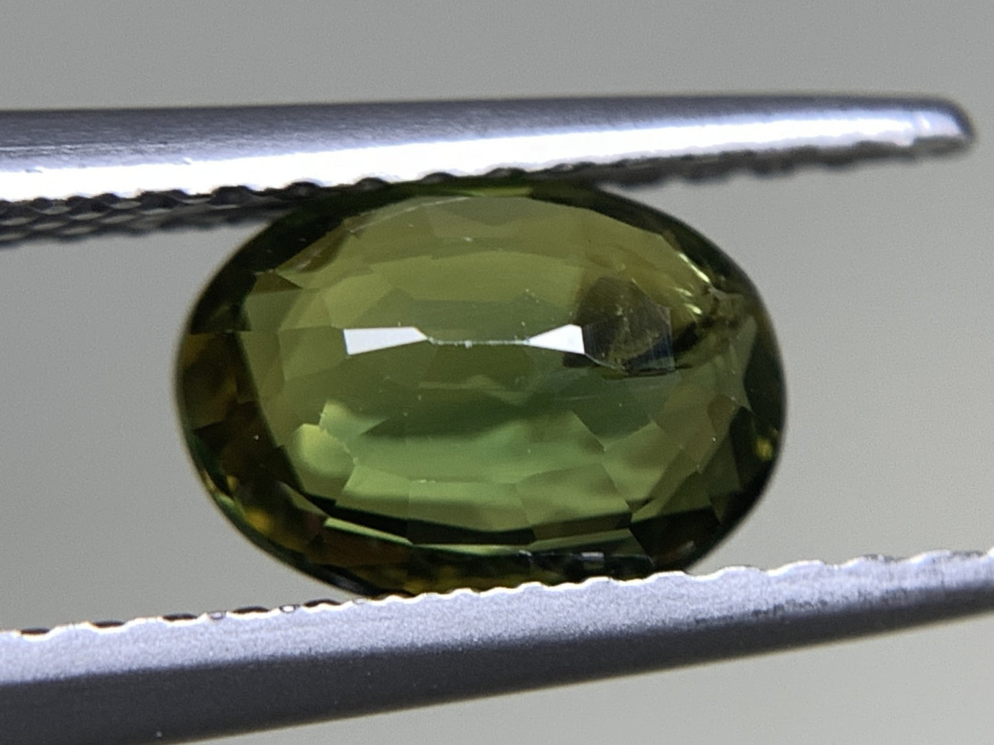 グリーンサファイア 1.228ct 宝石ソーティング付き 7.4㎜×5.4㎜×2.8㎜ 天然 ルース（ 裸石 ） 4506Y