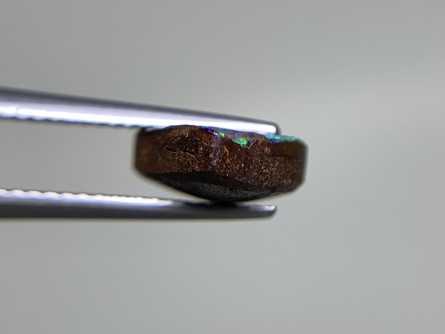 ボルダーオパール 4.680ct  宝石ソーティング付き  15.0㎜×9.4㎜×3.9㎜  天然 ルース（ 裸石 ） 4511Y