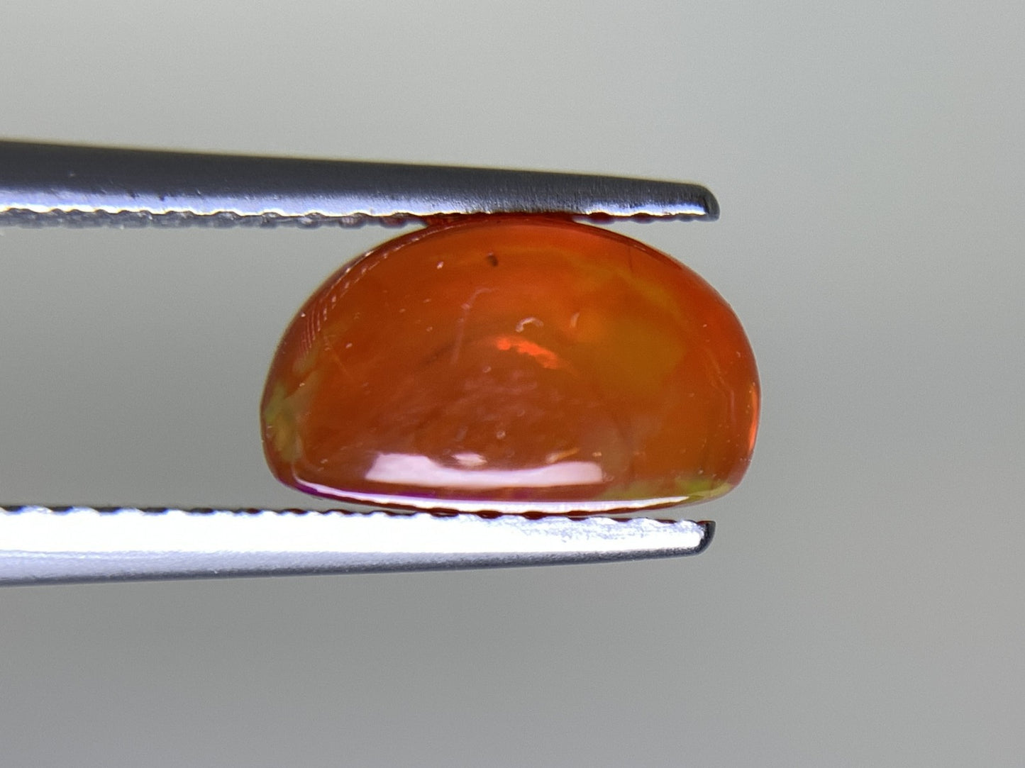 ファイアオパール 2.013ct 中央宝石ソーティング付き 9.8㎜×5.7㎜×5.9㎜ 天然 ルース（ 裸石 ） 4530Y