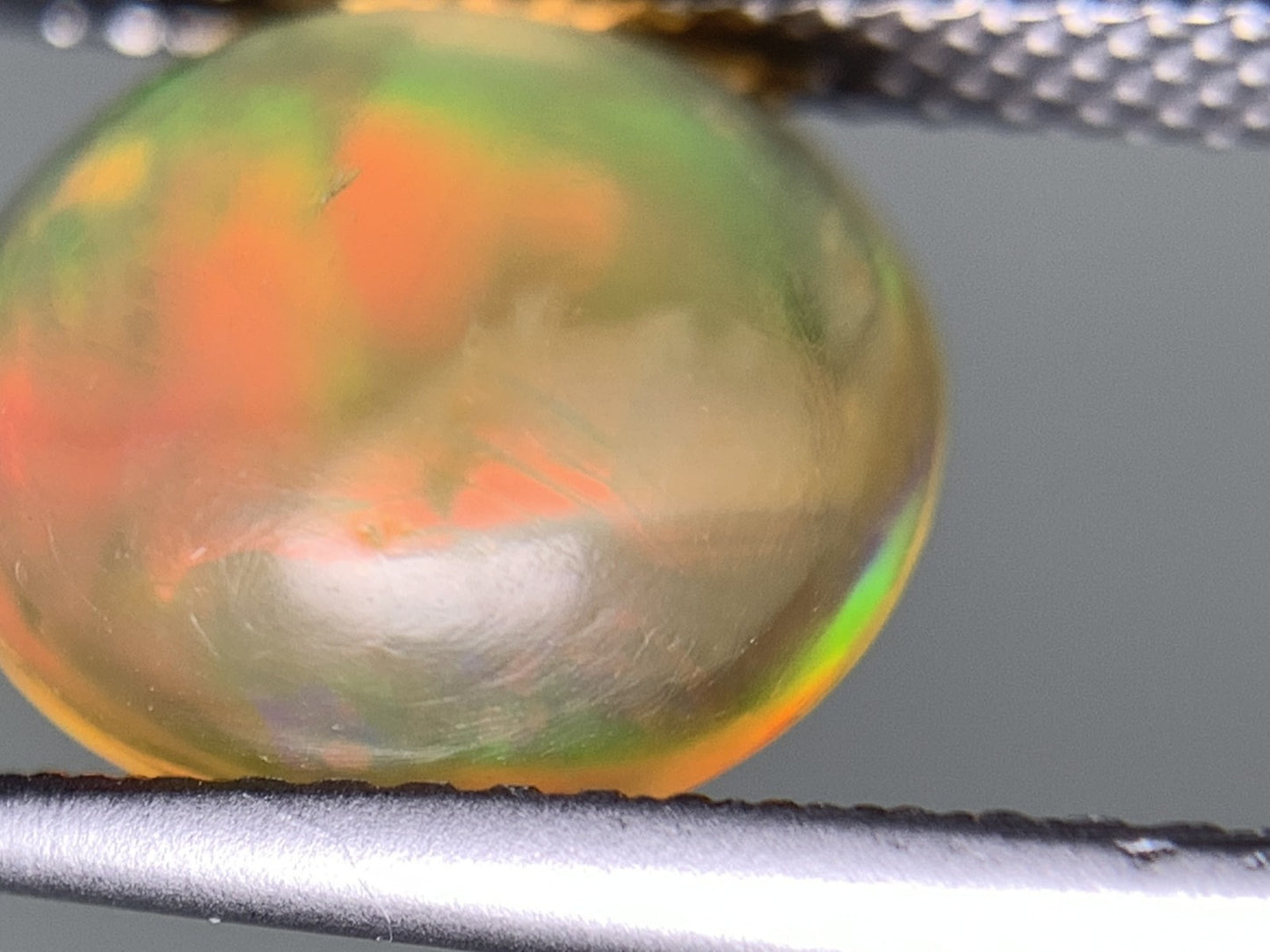 ファイアオパール 2.795ct  宝石ソーティング付き  10.5㎜×9.3㎜×5.5㎜  天然 ルース（ 裸石 ） 4531Y