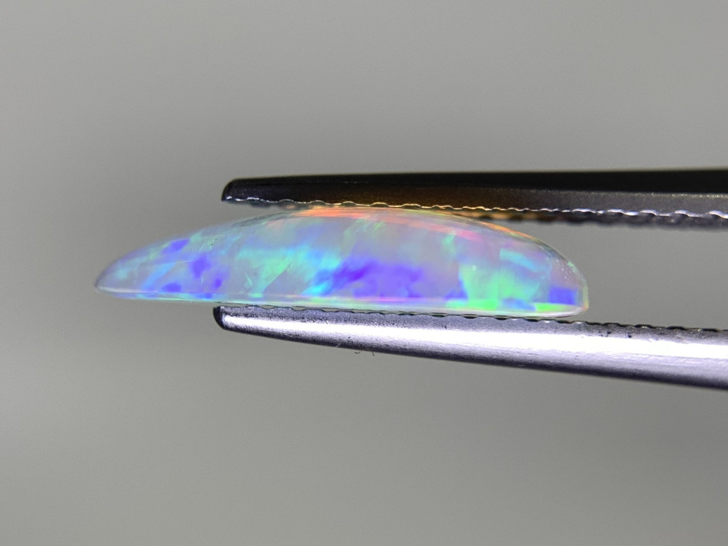 オパール 1.297ct  宝石ソーティング付き  13.8㎜×7.0㎜×2.8㎜  天然 ルース（ 裸石 ） 4536Y