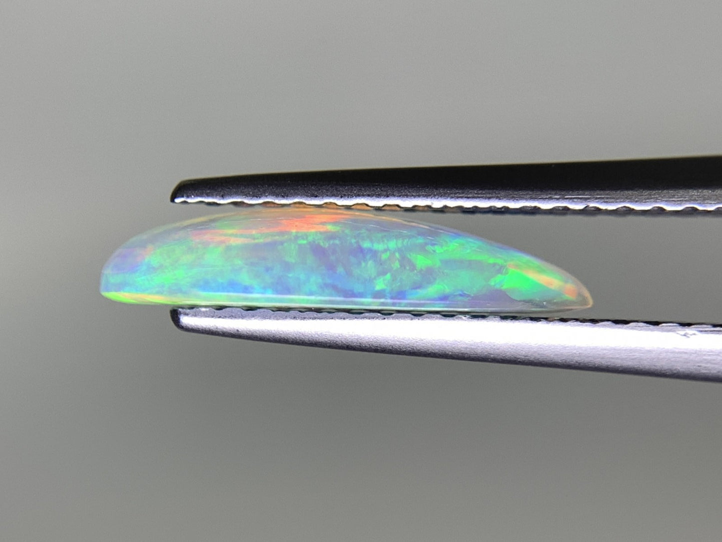 オパール 1.297ct  宝石ソーティング付き  13.8㎜×7.0㎜×2.8㎜  天然 ルース（ 裸石 ） 4536Y