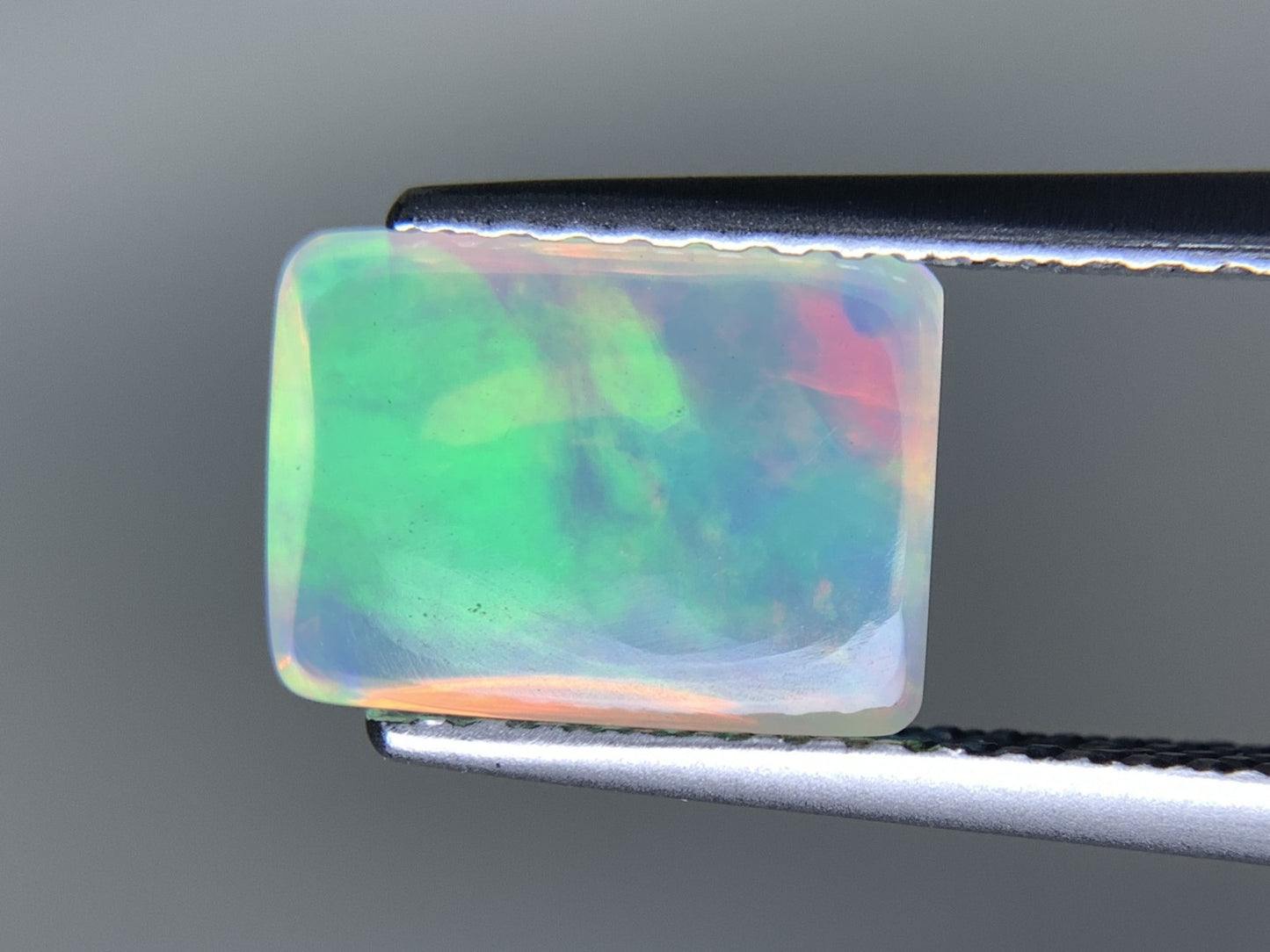 オパール 1.456ct 宝石ソーティング付き 9.4㎜×6.8㎜×3.9㎜ 天然 ルース（ 裸石 ） 4557Y