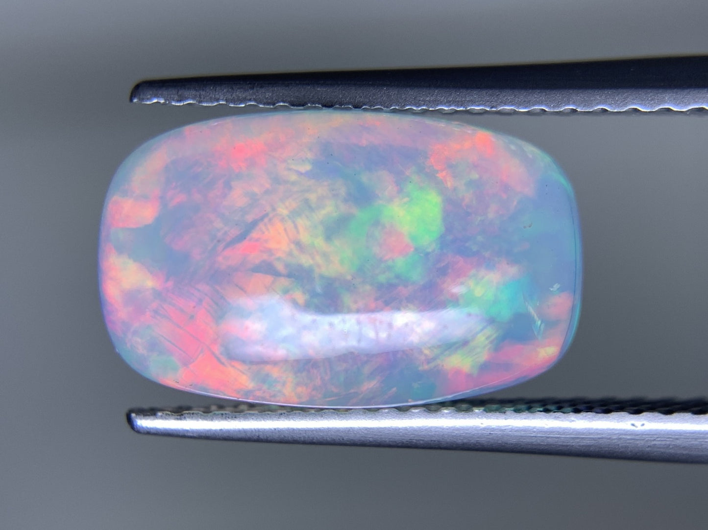 オパール 2.994ct  宝石ソーティング付き  13.7㎜×8.5㎜×4.3㎜  天然 ルース（ 裸石 ） 4580Y