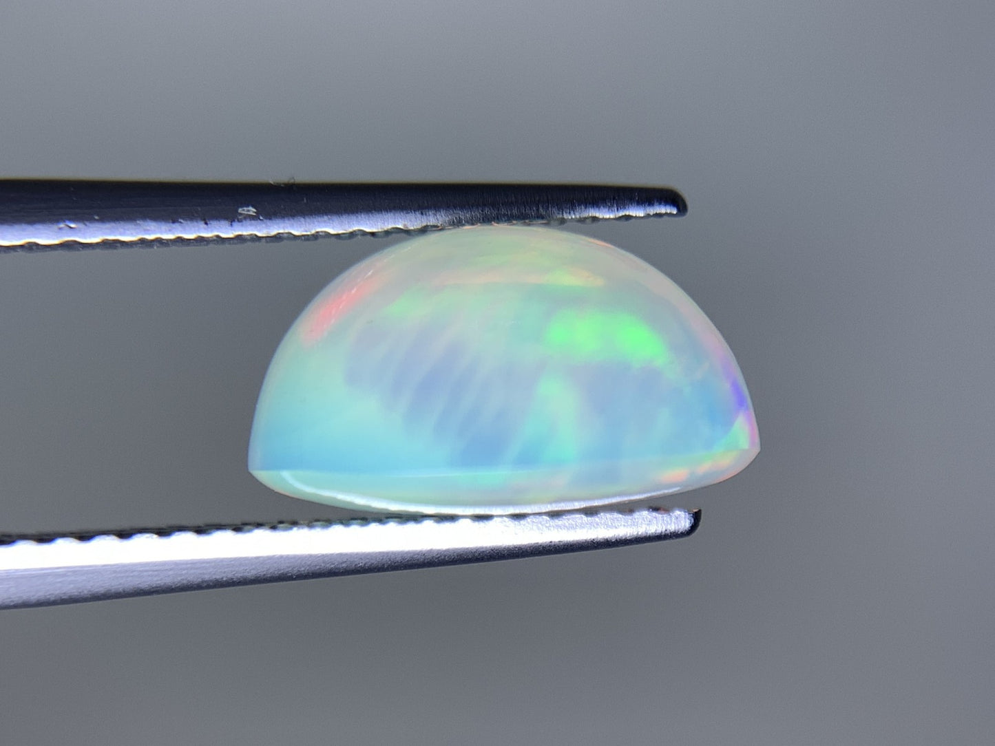 オパール 3.818ct 宝石ソーティング付き 12.0㎜×9.6㎜×6.9㎜ 天然 ルース（ 裸石 ） 4588Y