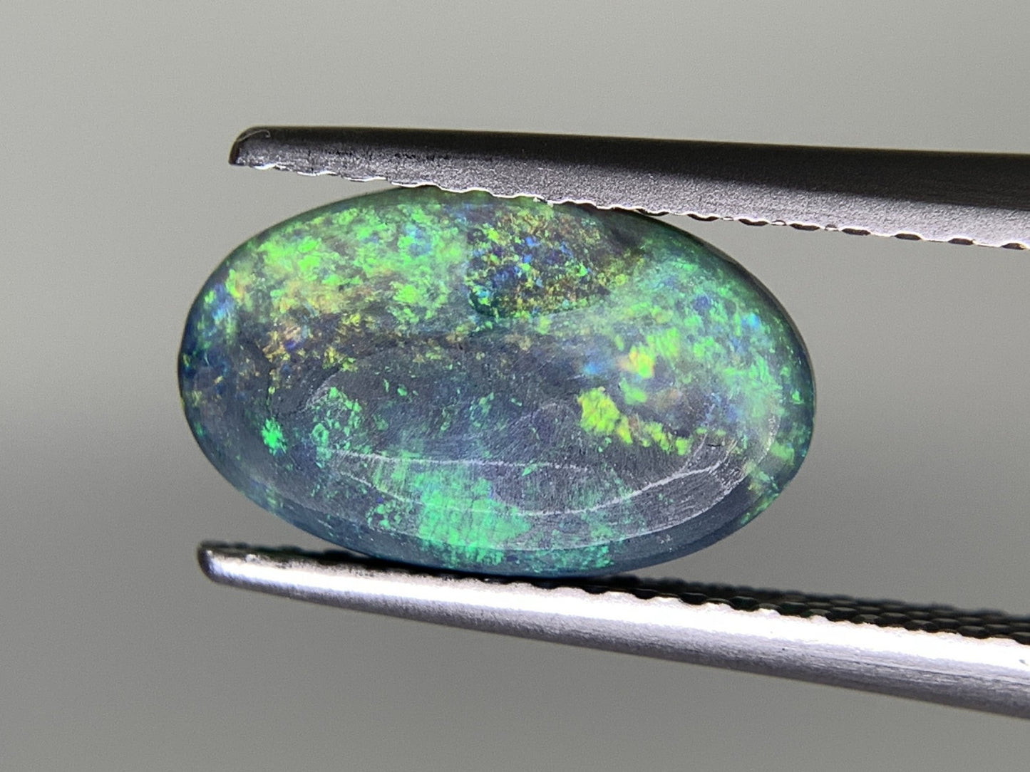 ブラックオパール 1.249ct  中央宝石ソーティング付き  11.1㎜×6.8㎜×2.4㎜  天然 ルース（ 裸石 ） 4600Y