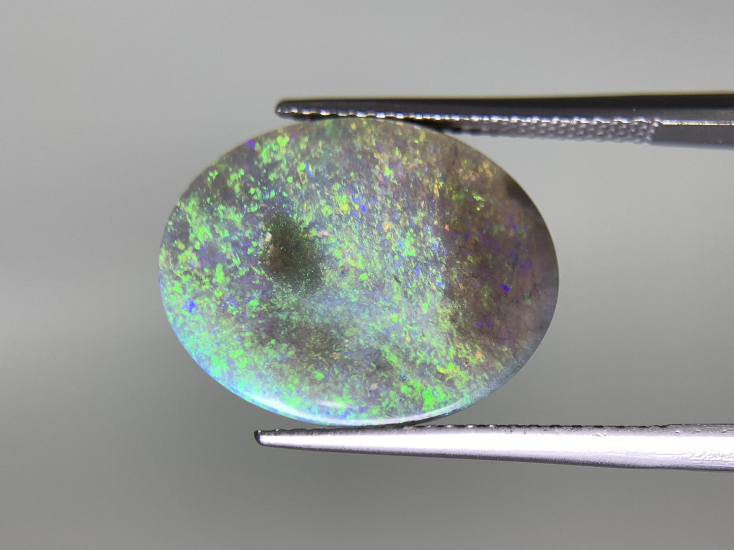 ブラックオパール 7.198ct 宝石ソーティング付き 17.4㎜×13.9㎜×4.5㎜ 天然 ルース（ 裸石 ） 4604Y