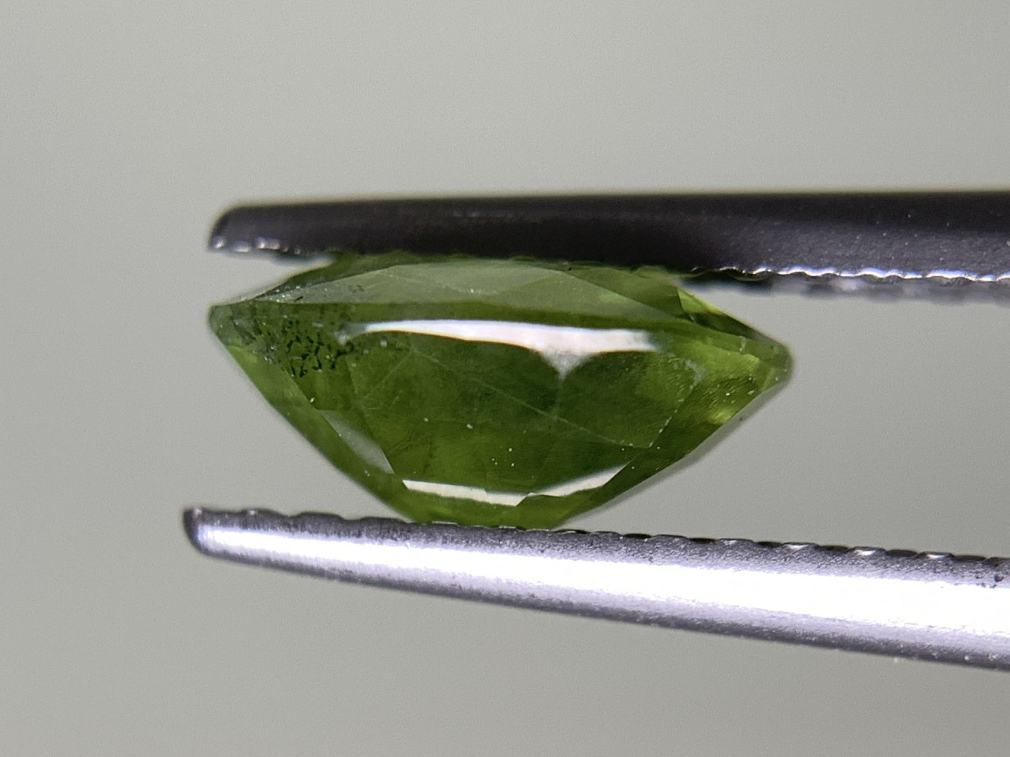 サファイア 1.496ct 宝石ソーティング付き 7.8㎜×6.1㎜×3.6㎜ ルース（ 裸石 ） 4676Y
