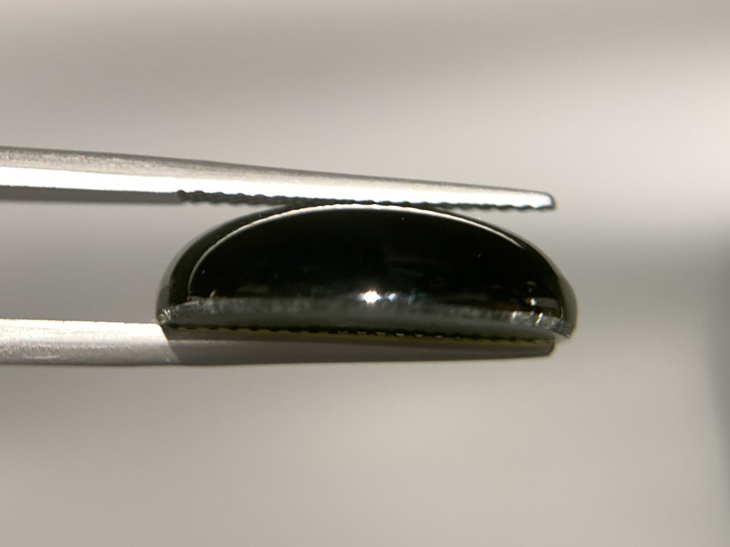ネフライトキャッツアイ 12.785ct  宝石ソーティング付き  18.5㎜×14.4㎜×6.0㎜  天然 ルース（ 裸石 ） 4696Y