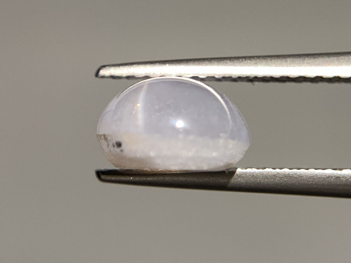 スターサファイア 4.370ct  宝石ソーティング付き  10.2㎜×7.9㎜×4.8㎜  天然 ルース（ 裸石 ） 4702Y