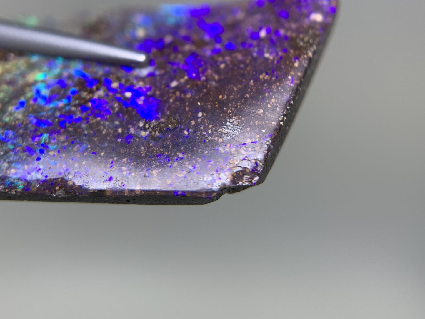 ボルダーオパール 天然 20.209ct 宝石ソーティング付き 23.4㎜×18.5㎜×4.7㎜ ルース（ 裸石 ） 7609Y