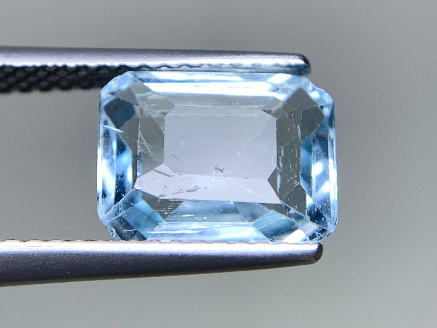 アクアマリン 天然 2.798ct 宝石ソーティング付き 9.8㎜×8.1㎜×4.4㎜ ルース（ 裸石 ） 6758Y