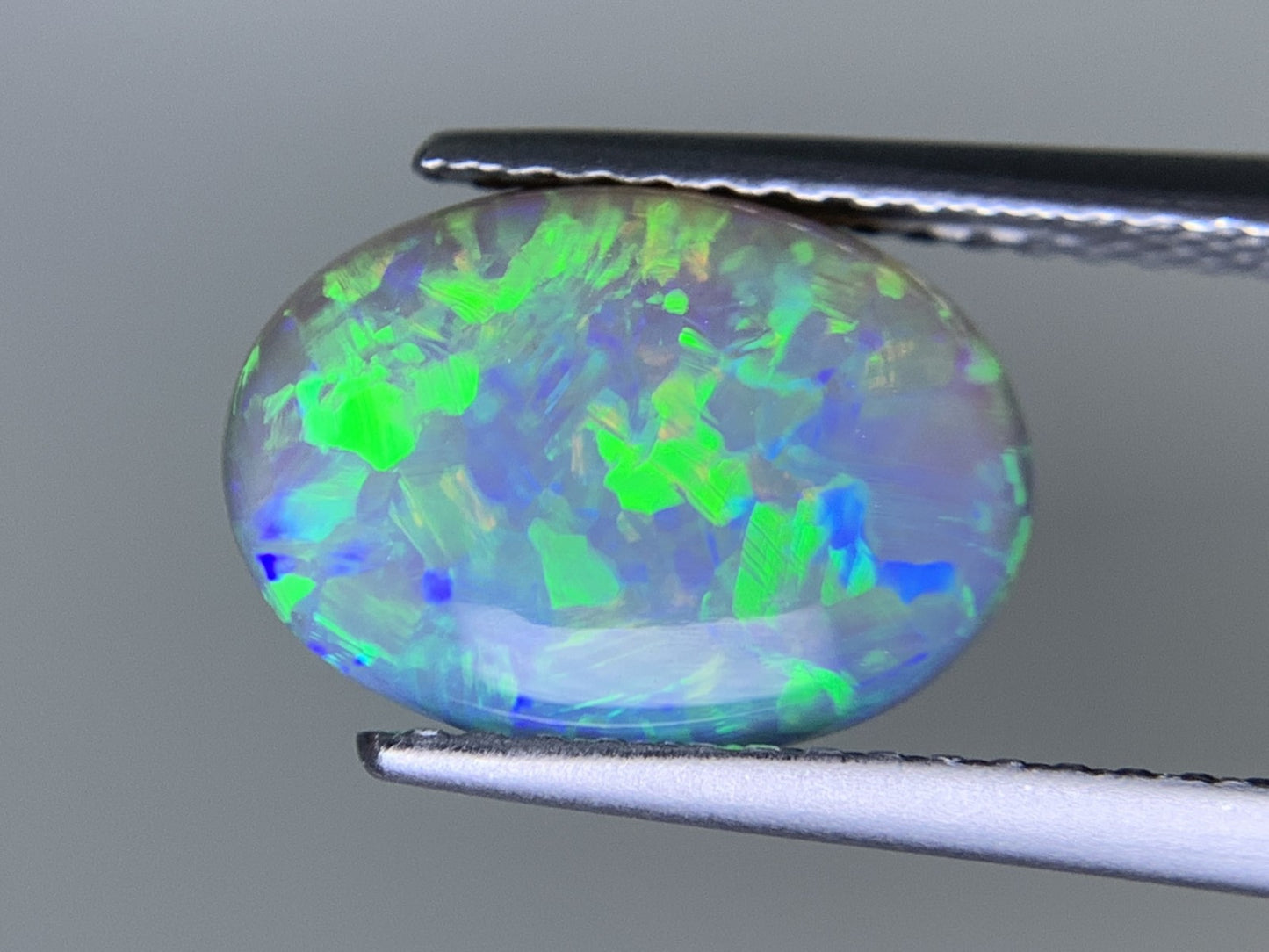 ブラックオパール 天然 2.178ct 宝石ソーティング付き 11.6㎜×8.2㎜×3.7㎜ ルース（ 裸石 ） 7606Y