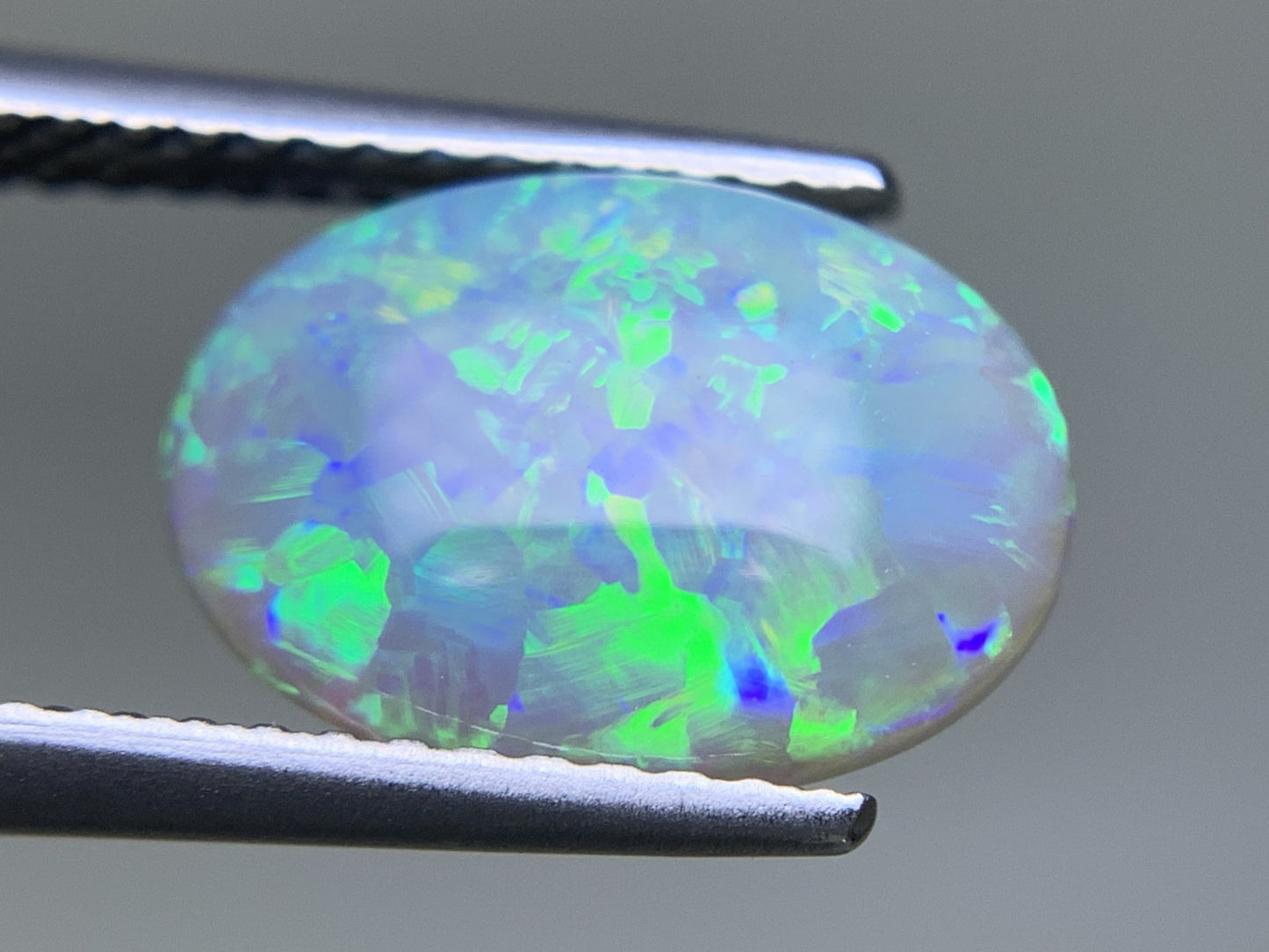 ブラックオパール 天然 2.178ct 宝石ソーティング付き 11.6㎜×8.2㎜×3.7㎜ ルース（ 裸石 ） 7606Y
