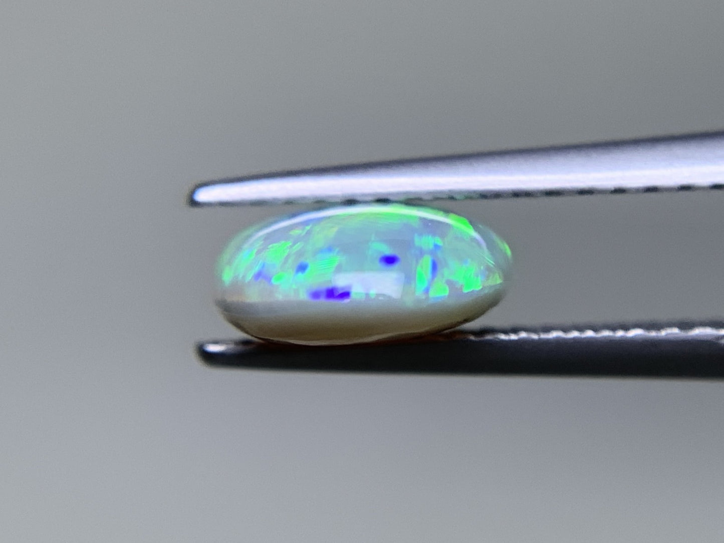 ブラックオパール 天然 2.178ct 宝石ソーティング付き 11.6㎜×8.2㎜×3.7㎜ ルース（ 裸石 ） 7606Y