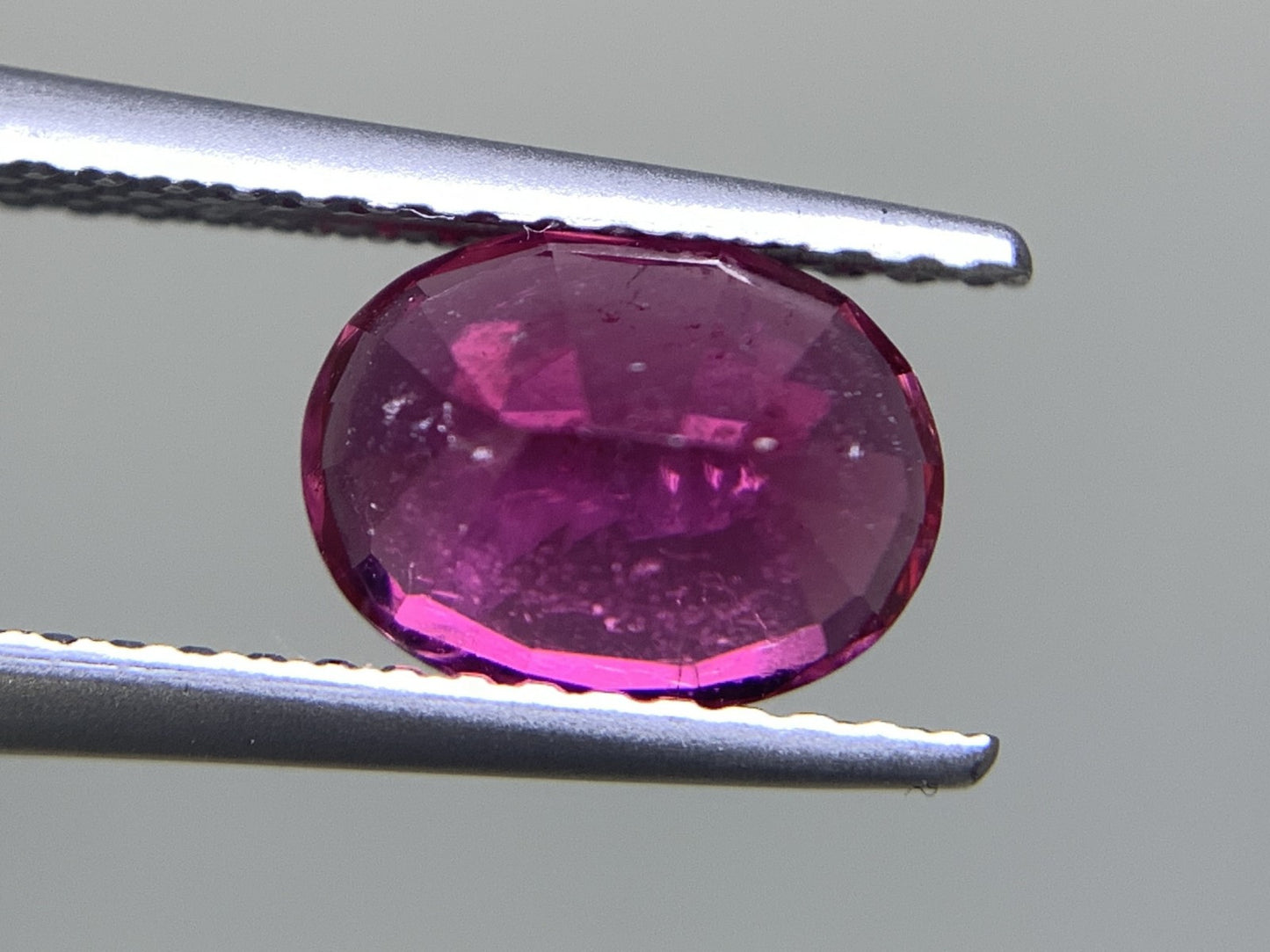 トルマリン ( ルベライト ) 1.520ct 宝石ソーティング付き  8.0㎜×6.1㎜×4.5㎜   ルース（ 裸石 ） 2364Y