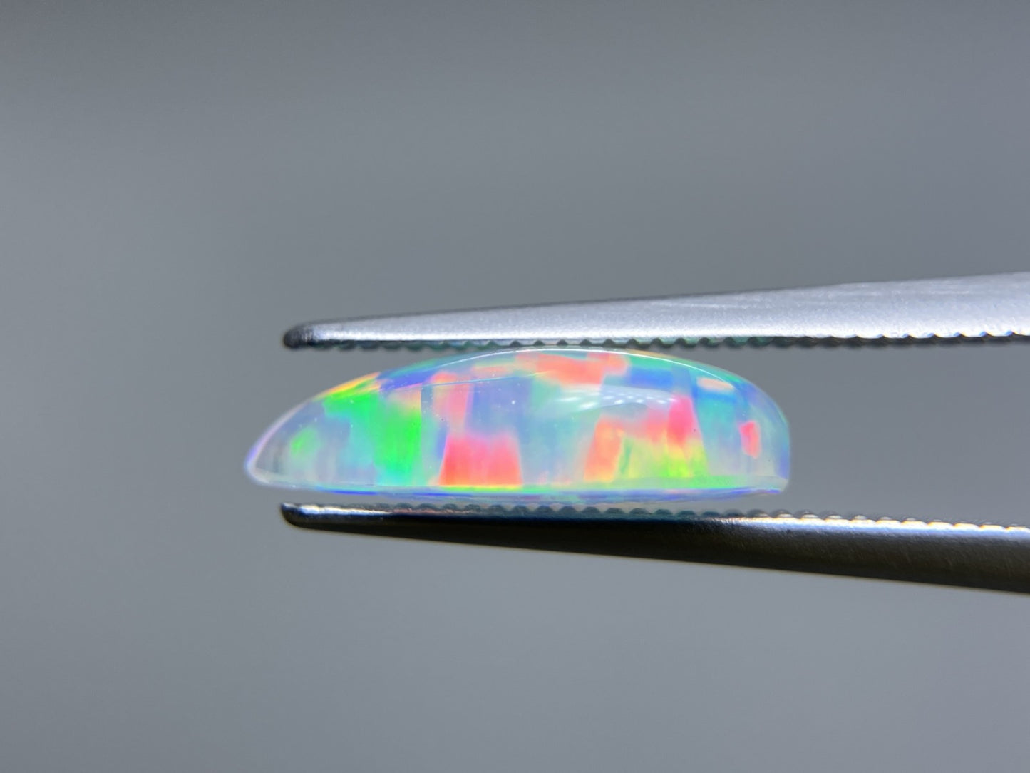 オパール 2.301ct 宝石ソーティング付き 13.9㎜×7.8㎜×4.1㎜ ルース（ 裸石 ） 4545S