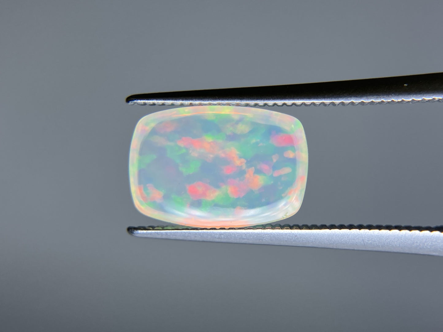 オパール 2.323ct 宝石ソーティング付き 11.6㎜×7.9㎜×4.3㎜ ルース（ 裸石 ） 4547S