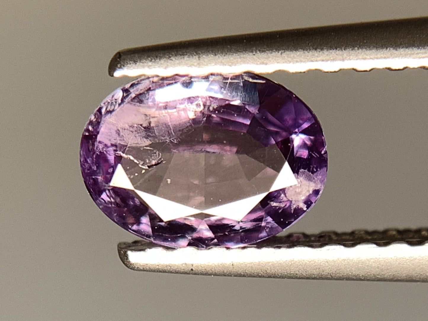 アレキサンドライト 天然 0.528ct 中央宝石ソーティング付き 6.54㎜×4.90㎜×2.17㎜ ルース（ 裸石 ） 6611Y