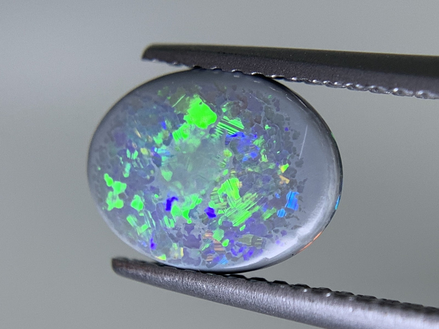 ブラックオパール 天然 1.352ct 宝石ソーティング付き 9.9㎜×7.5㎜×2.8㎜ ルース（ 裸石 ） 7690Y