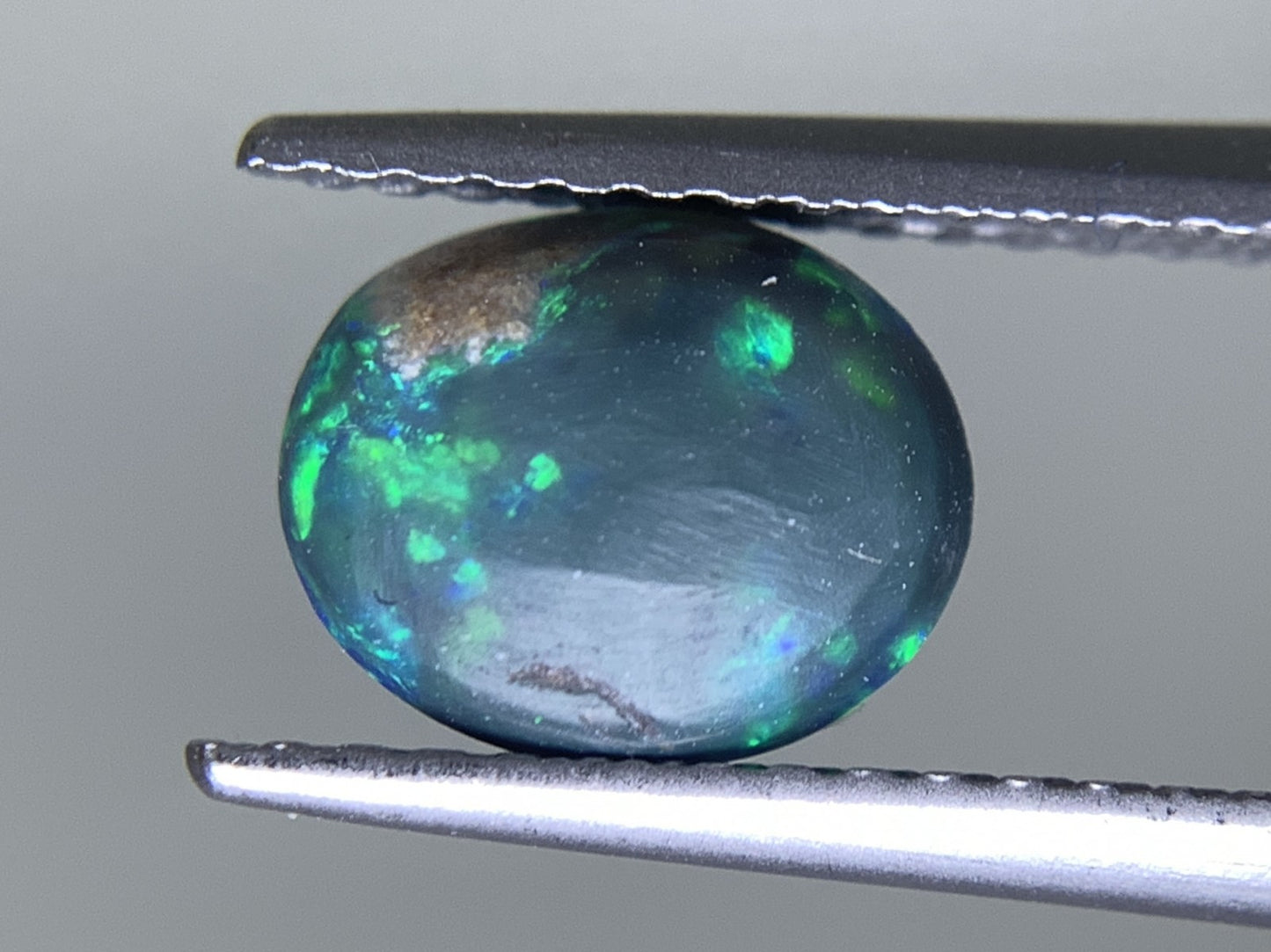 ブラックオパール 天然  1.409ct  宝石ソーティング付き  7.7㎜×6.4㎜×4.8㎜ ルース（ 裸石 ）  5807Y