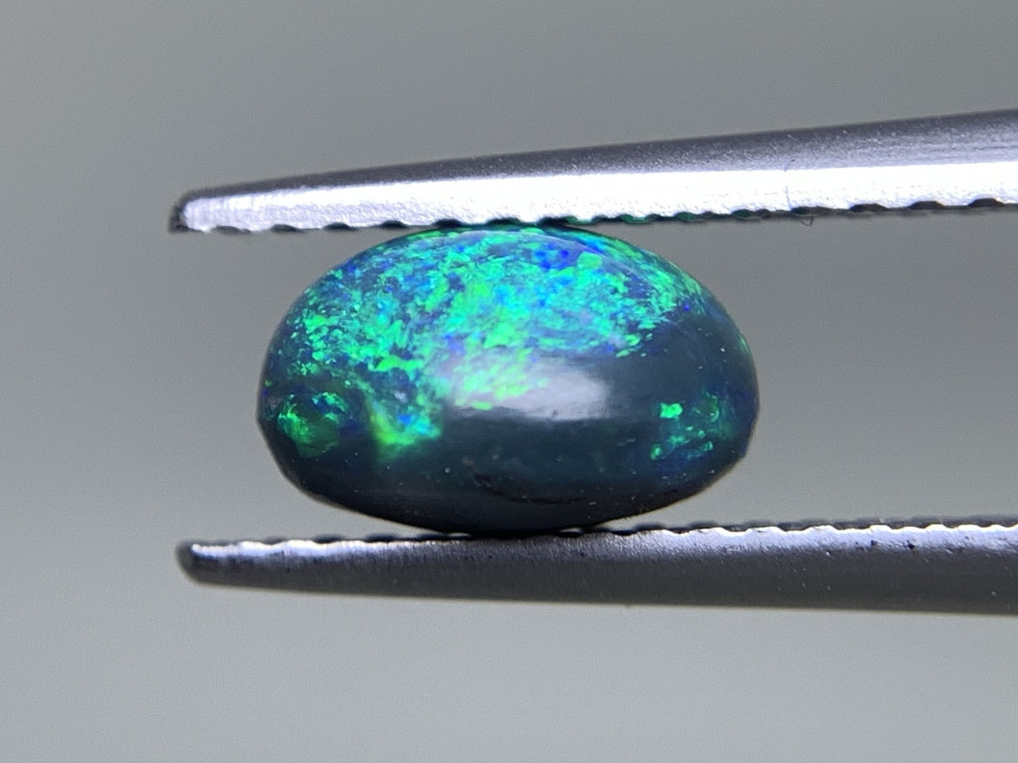 ブラックオパール 天然  1.409ct  宝石ソーティング付き  7.7㎜×6.4㎜×4.8㎜ ルース（ 裸石 ）  5807Y