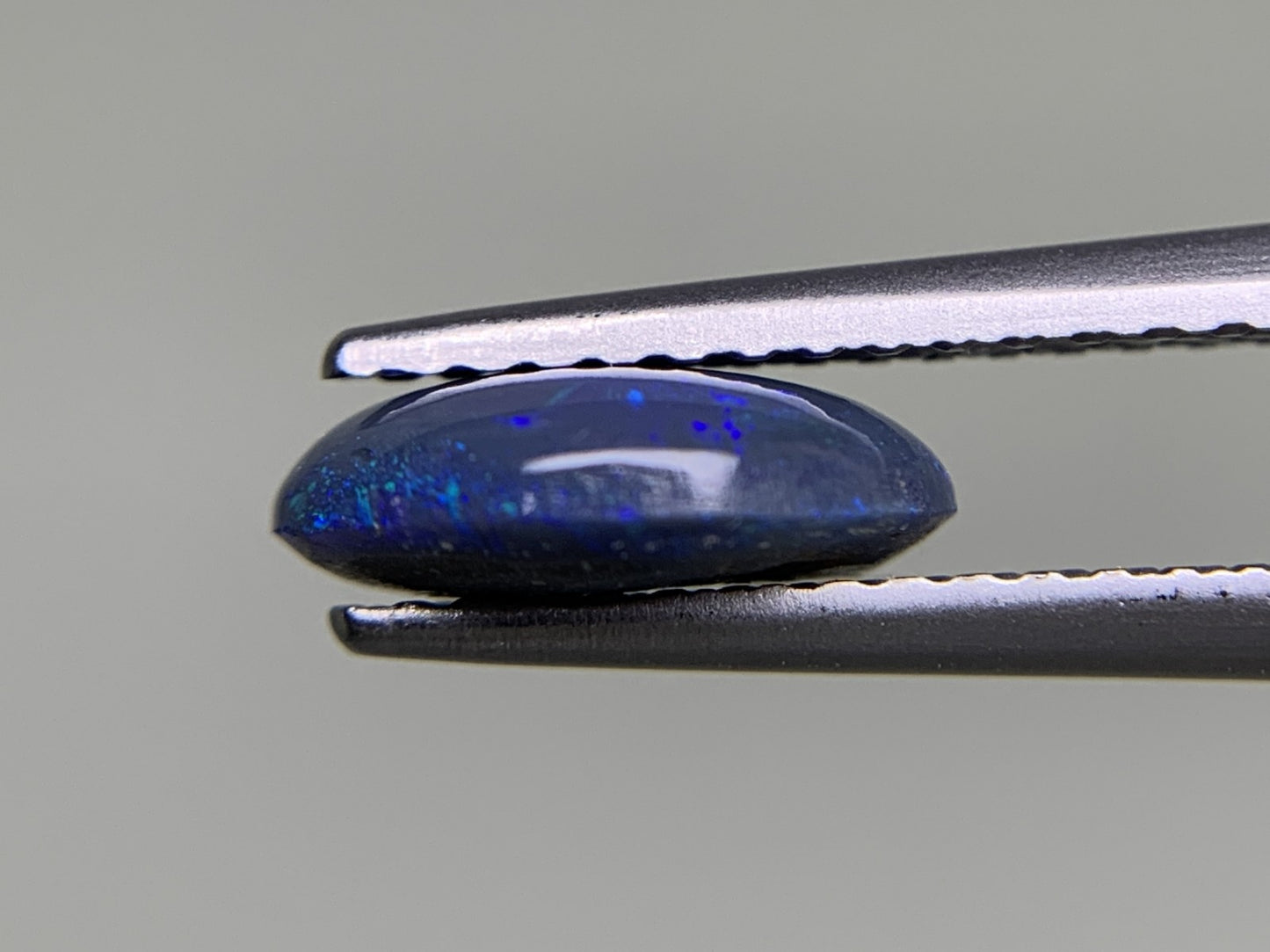 ブラックオパール 1.212ct 宝石ソーティング付き  9.0㎜×7.5㎜×3.0㎜  ルース（ 裸石 ） 3446Y
