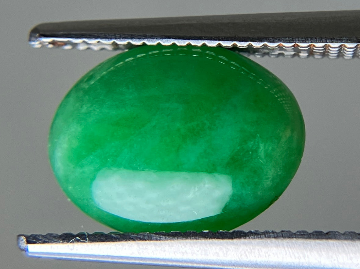 ひすい（ヒスイ 翡翠） 天然 2.538ct 宝石ソーティング付き 10.2㎜×7.8㎜×3.4㎜ ルース（ 裸石 ） 6735YY