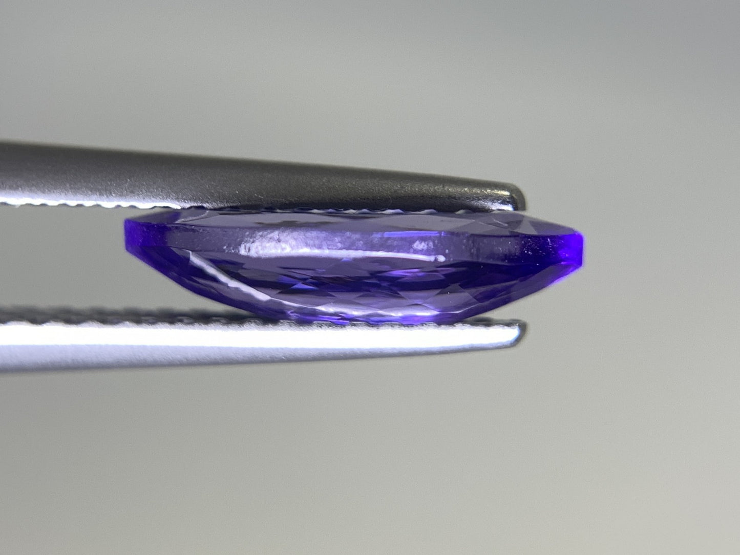 タンザナイト 1.287ct 宝石ソーティング付き 11.2㎜×5.4㎜×2.8㎜ ルース（ 裸石 ） 2347Y