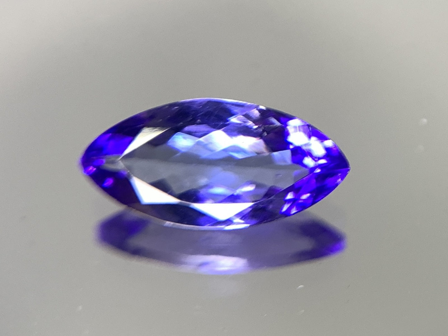 タンザナイト 1.287ct 宝石ソーティング付き 11.2㎜×5.4㎜×2.8㎜ ルース（ 裸石 ） 2347Y