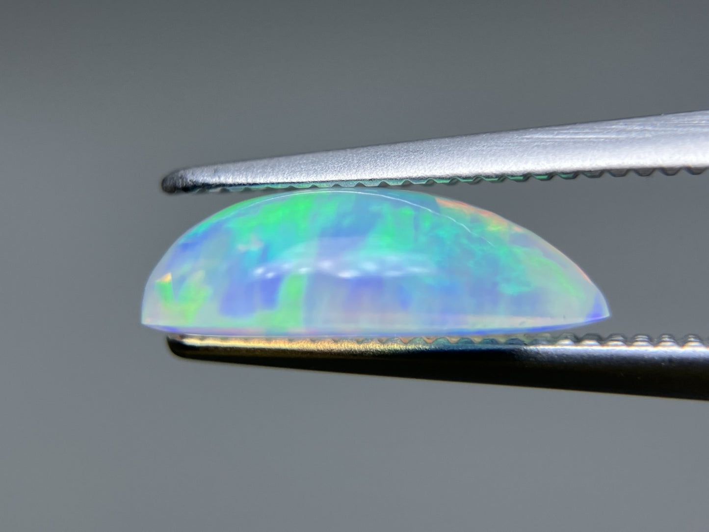 オパール 1.644ct 宝石ソーティング付き 11.9㎜×8.0㎜×3.8㎜ ルース（ 裸石 ） 4541K