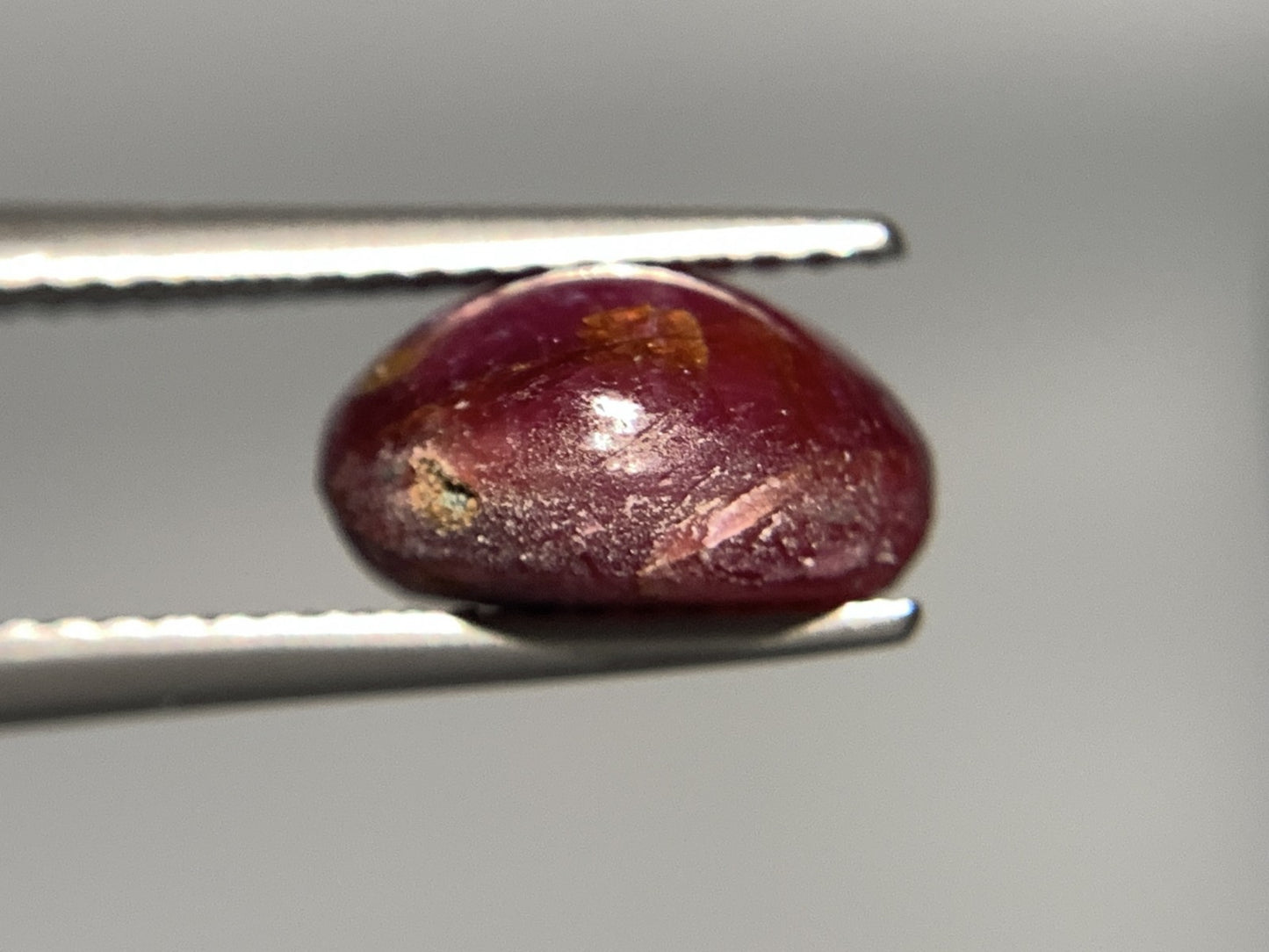 スタールビー 5.302ct 宝石ソーティング付き  10.2㎜×8.2㎜×5.7㎜   ルース（ 裸石 ） 2345Y