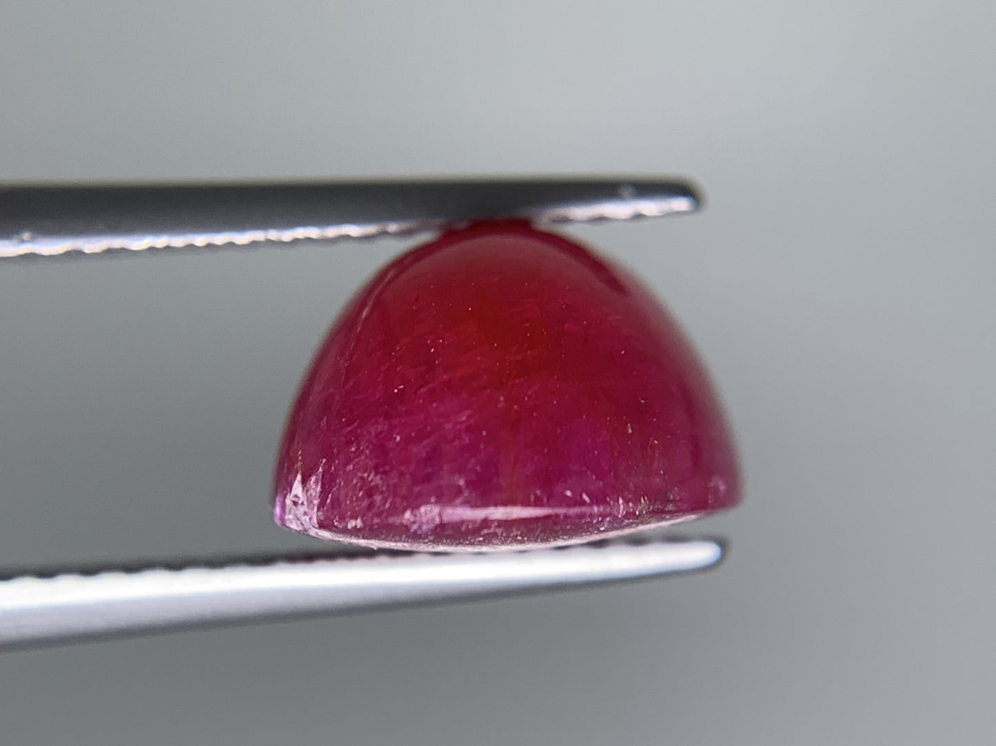 ルビー 天然 9.590ct 宝石ソーティング付き 13.2㎜×10.0㎜×6.9㎜ ルース（ 裸石 ） 7726Y