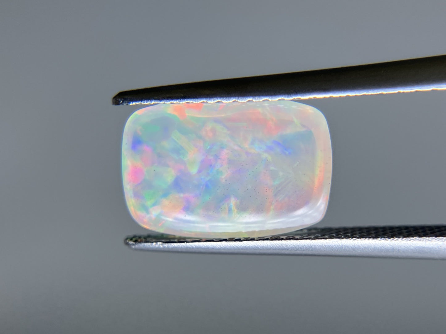オパール 2.392ct 宝石ソーティング付き 12.1㎜×8.0㎜×4.3㎜ ルース（ 裸石 ） 4571K