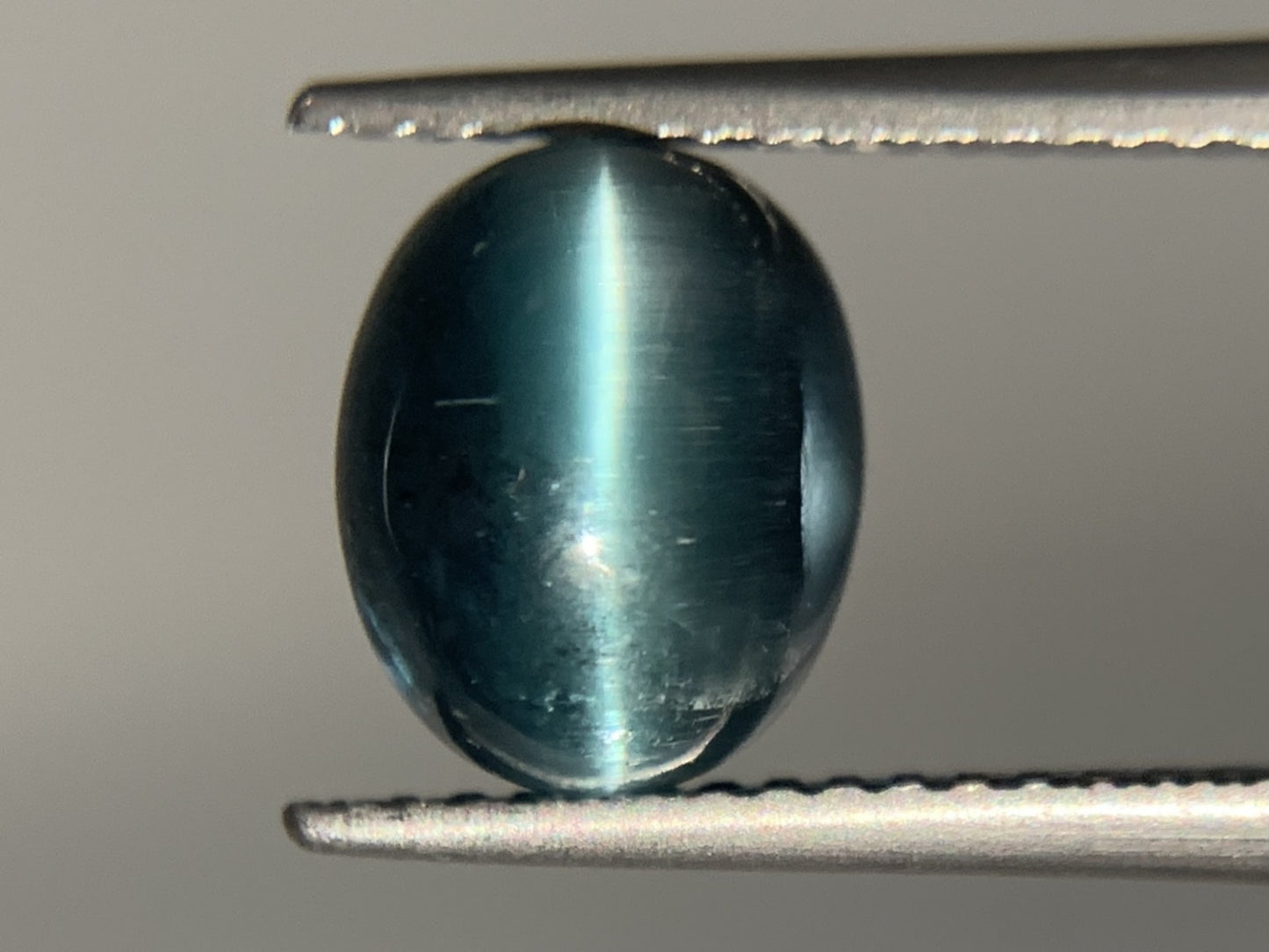 宝石ソーティング付き　 天然 トルマリンキャッツアイ 2.692ct　 縦8.8㎜×横7.0㎜×高さ5.0㎜　 ルース（ 裸石 ）　 3341Y