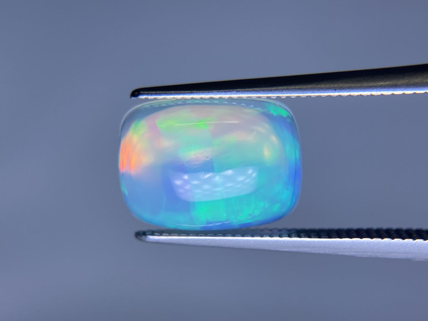 オパール 2.584ct 宝石ソーティング付き 12.0㎜×8.9㎜×4.2㎜ ルース（ 裸石 ） 4570K