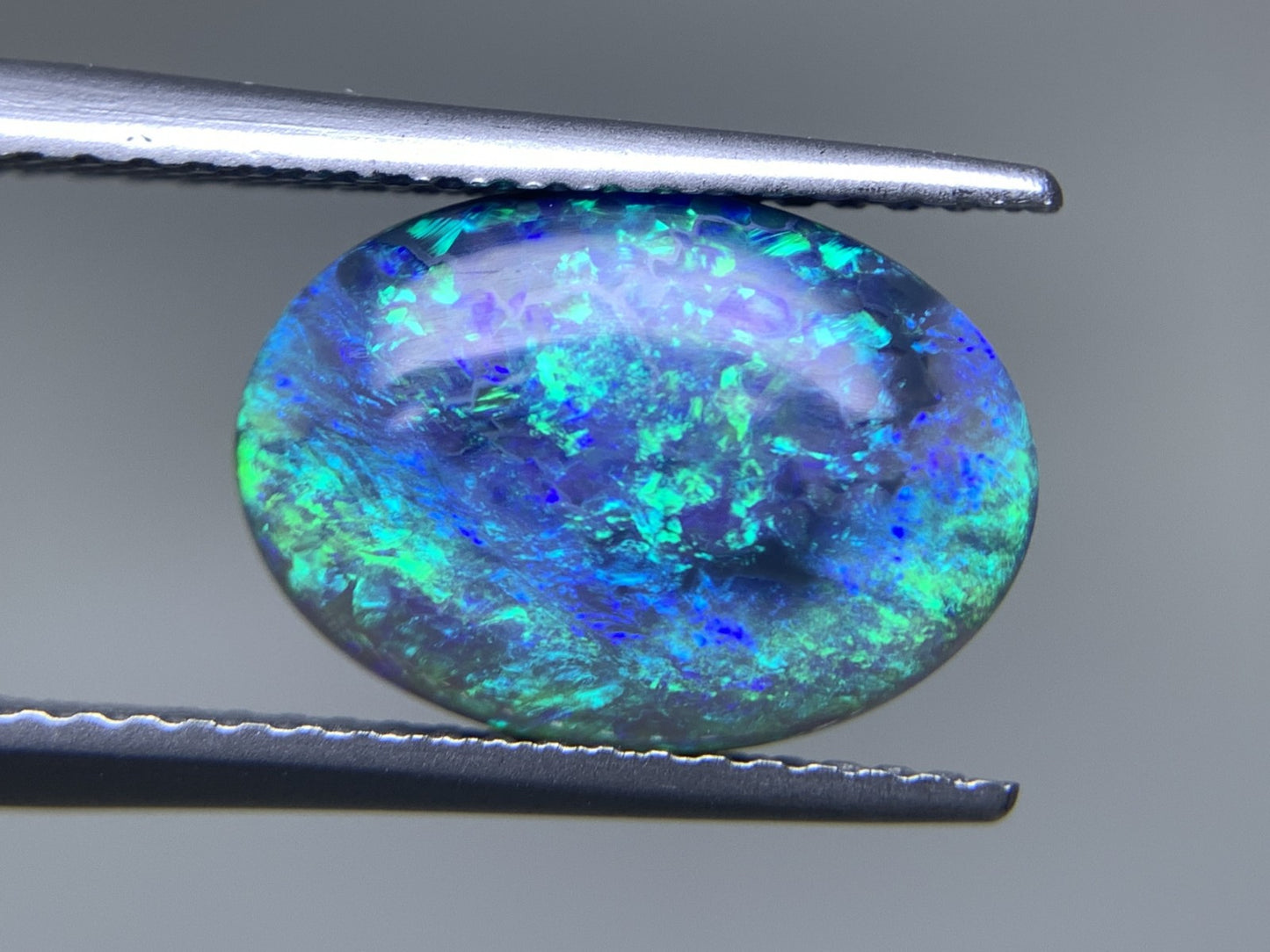ブラックオパール 天然  2.593ct  宝石ソーティング付き  12.7㎜×9.1㎜×3.5㎜ ルース（ 裸石 ）  5889Y